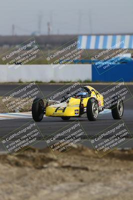 media/Mar-16-2025-CalClub SCCA (Sun) [[e72803ec8c]]/Group 3/Qualifying (Turn 1)/
